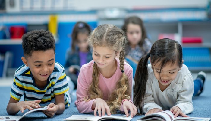 children reading